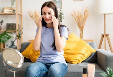 Should I Apply Sunscreen at Home? Expert Insights on Protecting Your Skin Indoors
