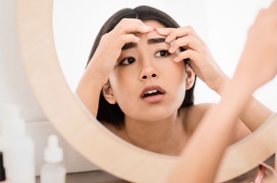 Forehead Pimple Reason: Common Causes & How to Prevent Breakouts